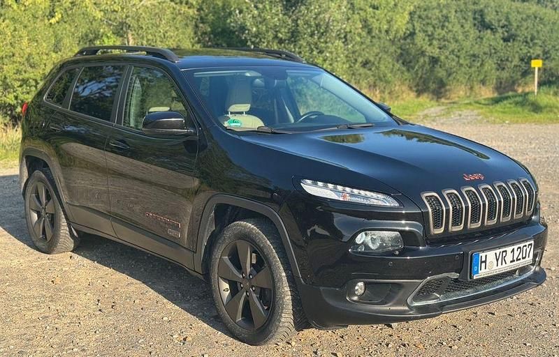 Schwarz Gebraucht 2016 Jeep Cherokee Limited SUV | 9.999 € (Fairer Preis) - Bild 1/4