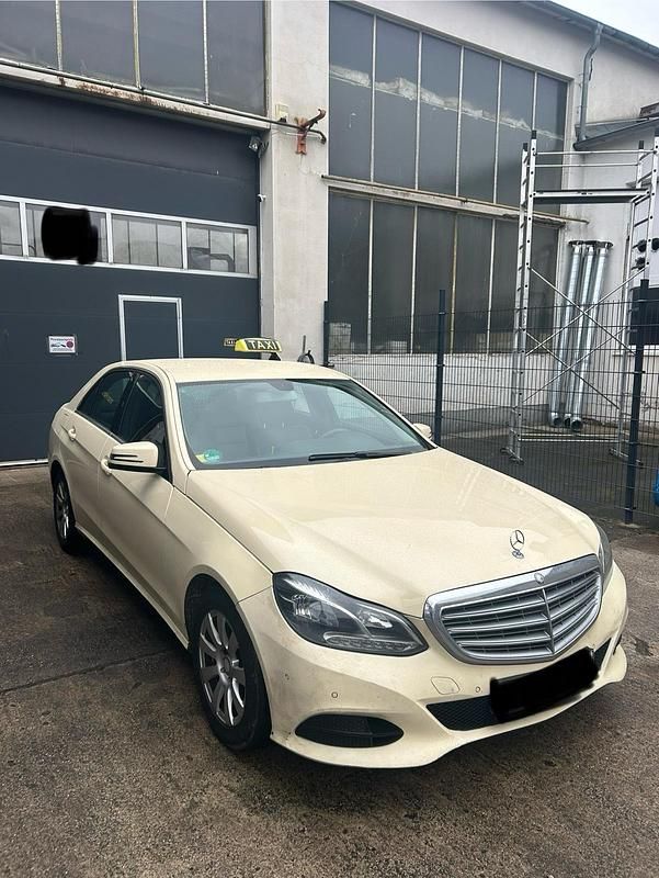 Gebraucht Mercedes E200 136 PS (100 kW) 2015 Limousine