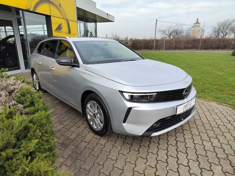 Gebraucht Opel Astra Elegance 131 PS (96 kW) 2024 Silber Kombi
