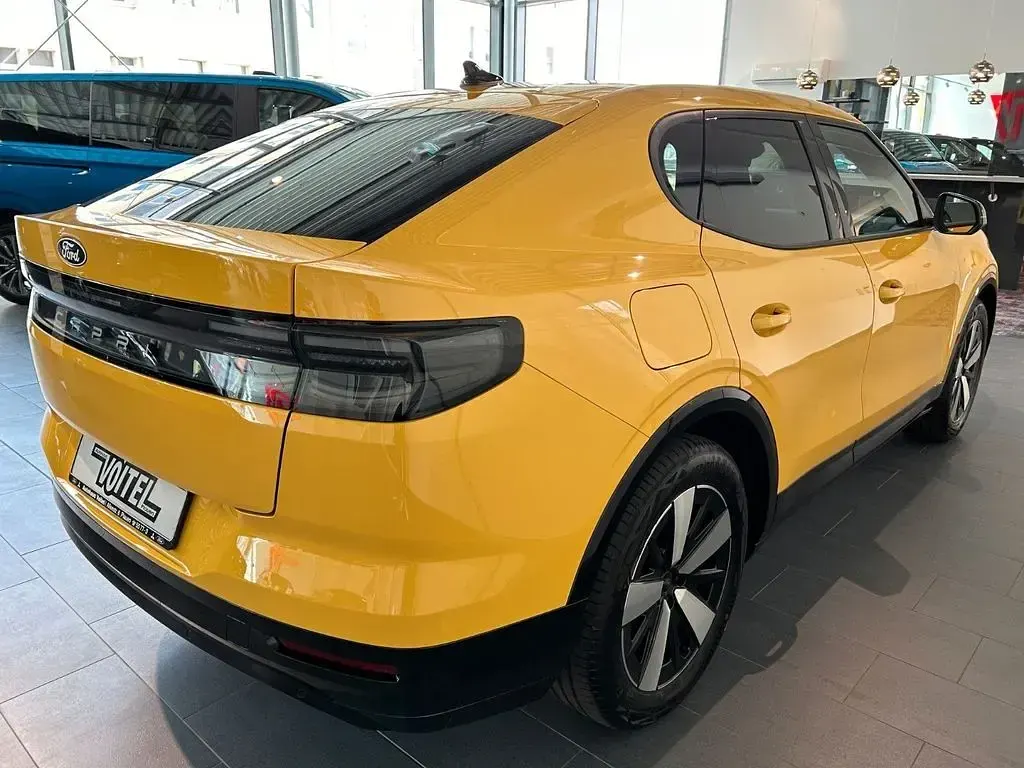Neu Ford Capri Select 210 kW (286 PS) 2025 Gelb SUV