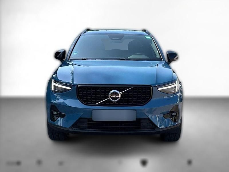 Gebraucht Volvo XC40 Plus 197 PS (144 kW) 2024 Blau metallic SUV