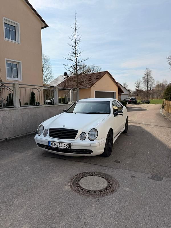 Gebraucht Mercedes CLK430 Elegance 280 PS (205 kW) 2001 Weiß Coupé