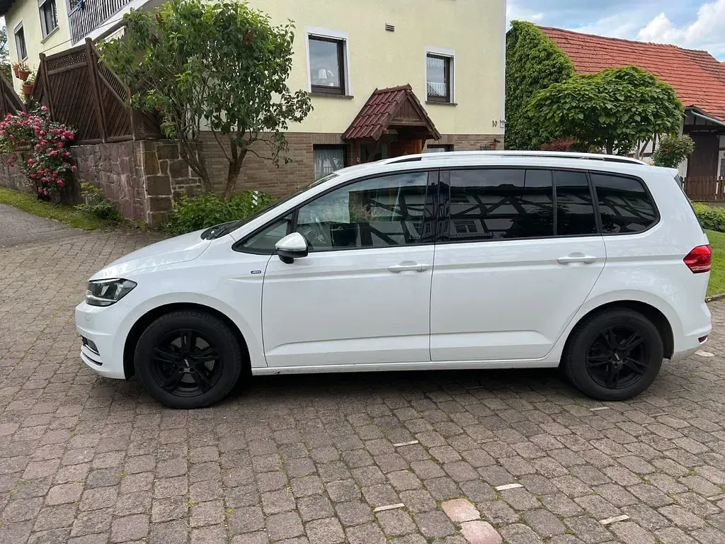 Gebraucht VW Touran Join 150 PS (110 kW) 2019 Weiß Van / Kleinbus