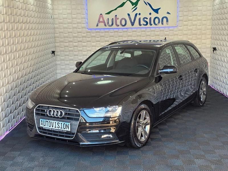 Gebraucht Audi A4 Sport 136 PS (100 kW) 2014 Schwarz Kombi