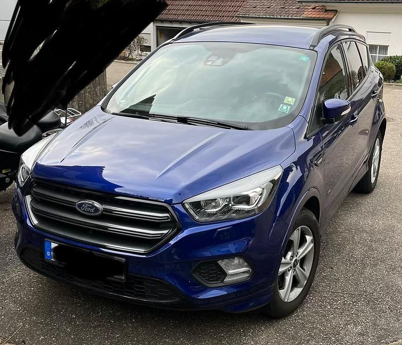 Gebraucht Ford Kuga ST-Line 242 PS (177 kW) 2018 Blau SUV