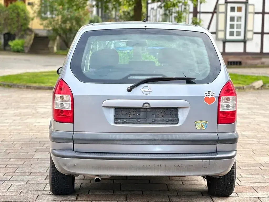 Gebraucht Opel Zafira 125 PS (91 kW) 2003 Grau Van / Kleinbus