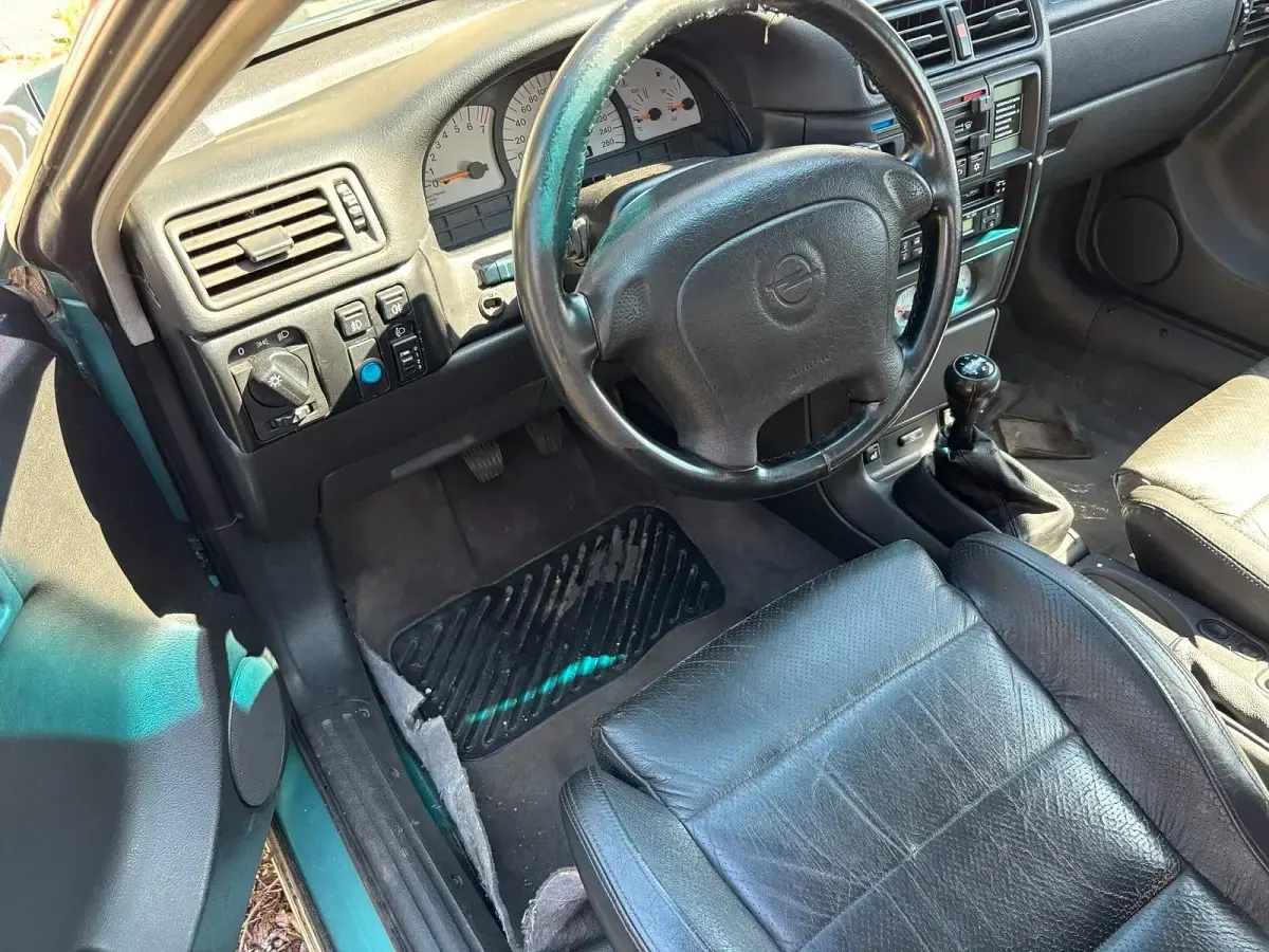 Gebraucht Opel Calibra 170 PS (125 kW) 1995 Andere farben Coupé