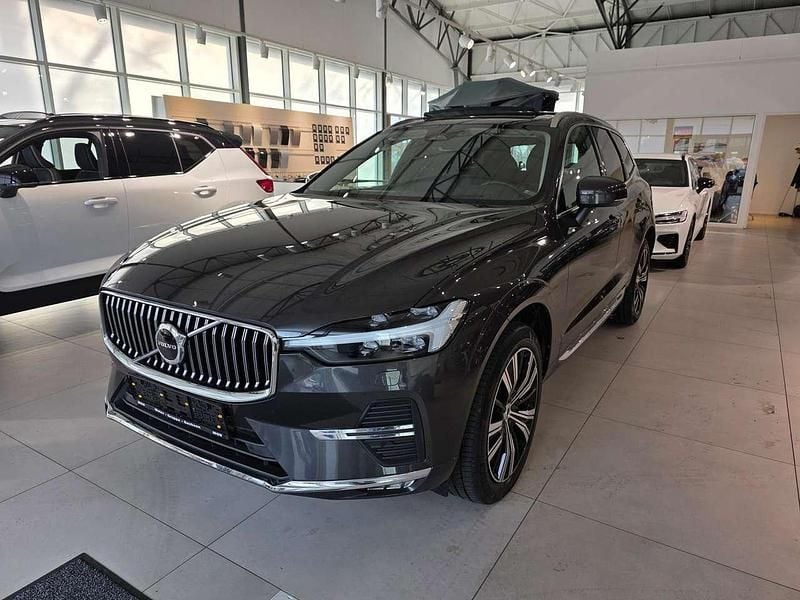 Gebraucht Volvo XC60 Ultimate 235 PS (172 kW) 2022 Platinum grey / metallic SUV