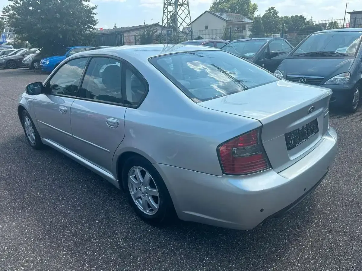 Gebraucht Subaru Legacy 165 PS (121 kW) 2004 Silber Limousine