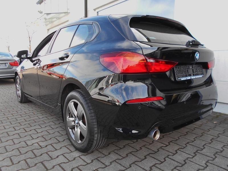 Gebraucht BMW 116 109 PS (80 kW) 2022 Schwarz Kleinwagen