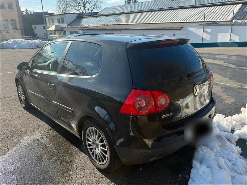 Gebraucht VW Golf V 75 PS (55 kW) 2005 Schwarz Kleinwagen