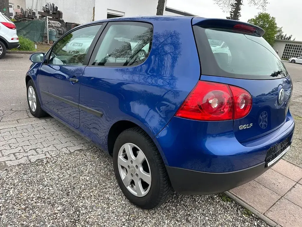 Gebraucht VW Golf V Trendline 75 PS (55 kW) 2004 Blau Kleinwagen