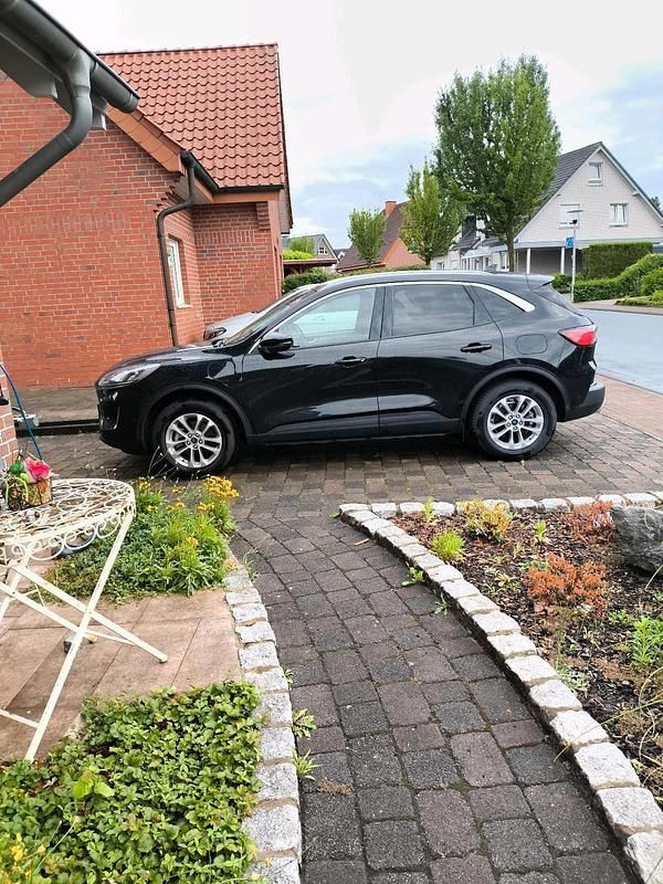 Schwarz Gebraucht 2023 Ford Kuga Titanium X SUV | 26.500 € (Guter Preis) - Bild 1/4