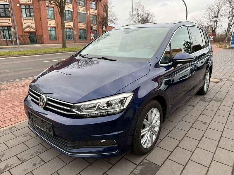 Gebraucht VW Touran Highline 179 PS (131 kW) 2017 Blau Van / Kleinbus