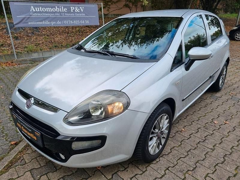 Silber Gebraucht 2011 Fiat Punto Evo Kleinwagen | 4.290 € (Fairer Preis) - Bild 1/4