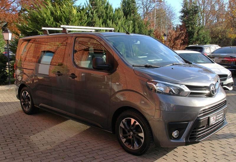 Gebraucht Toyota Proace Comfort 150 PS (110 kW) 2018 Grau Van / Kleinbus