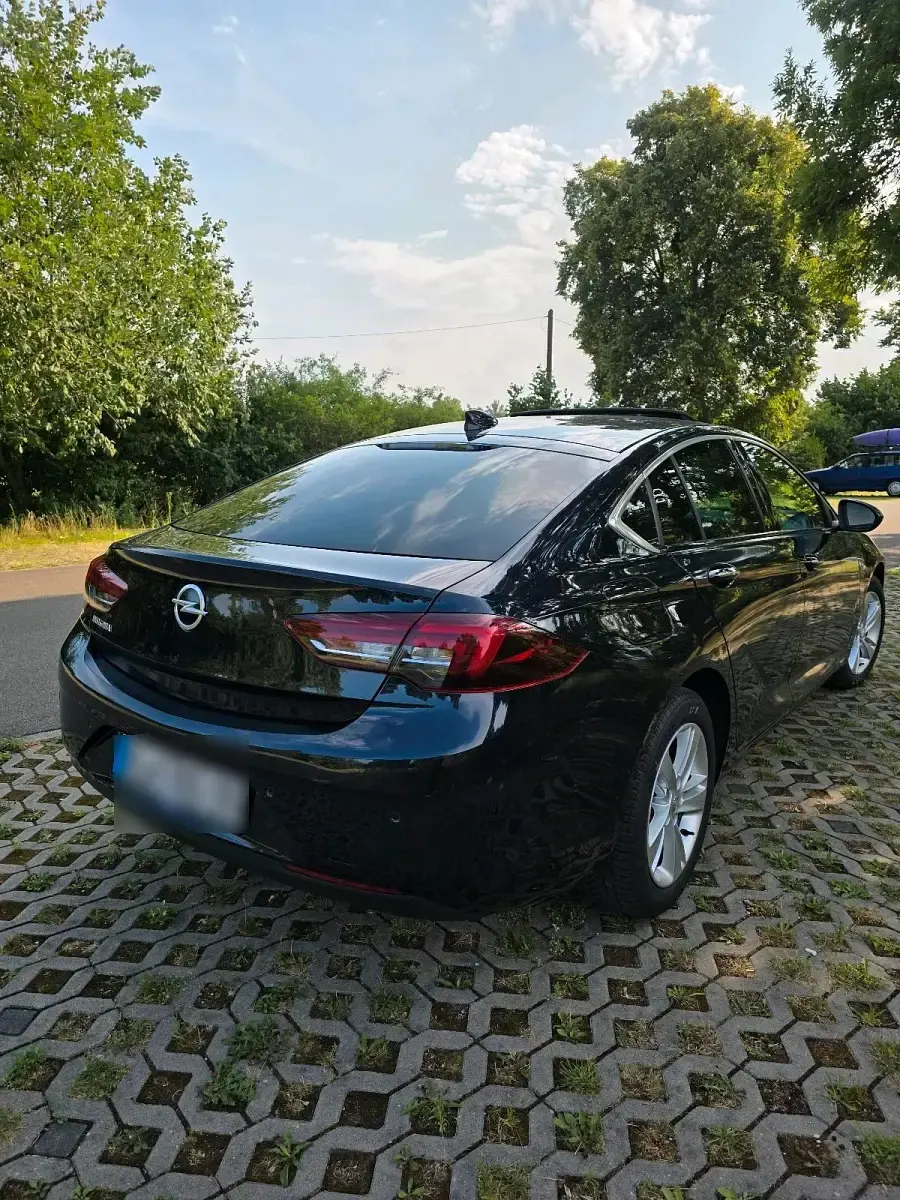 Gebraucht Opel Insignia Innovation 136 PS (100 kW) 2018 Blau Limousine