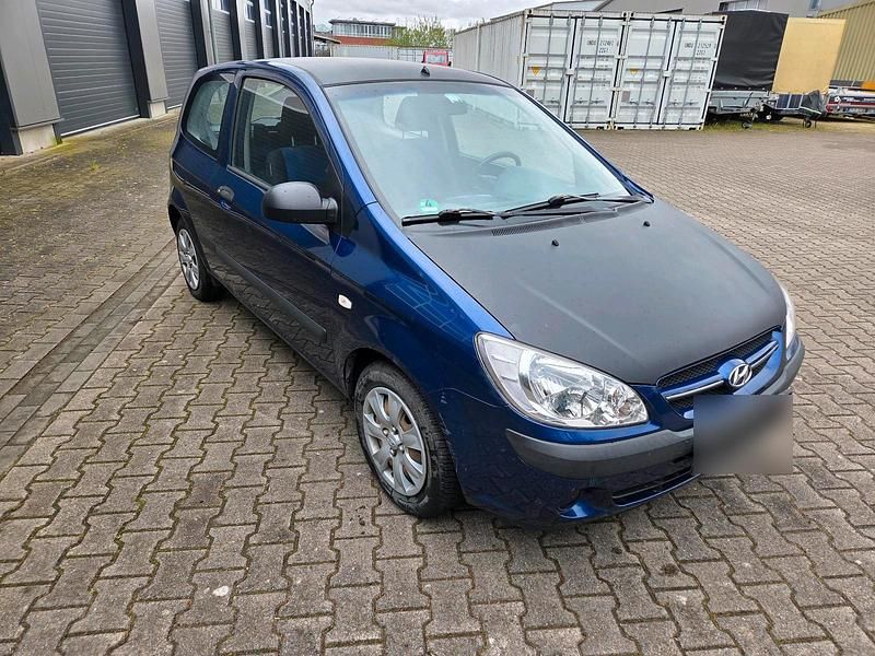 Second-hand Hyundai Getz 67 CP (49 kW) 2007 Albastru Hatchback