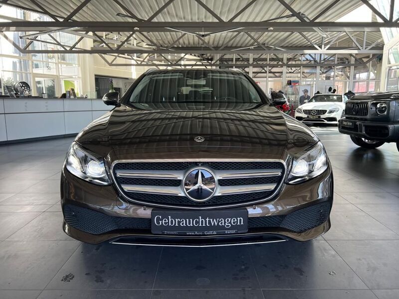 Gebraucht Mercedes E400 Avantgarde 333 PS (244 kW) 2017 Citrinbraun Kombi