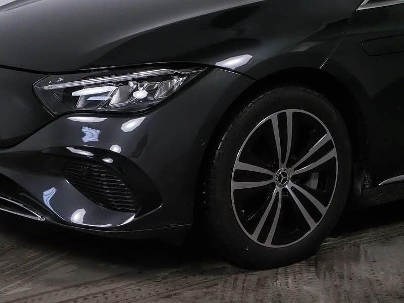 Gebraucht Mercedes EQE300 180 kW (245 PS) 2025 Grau Limousine