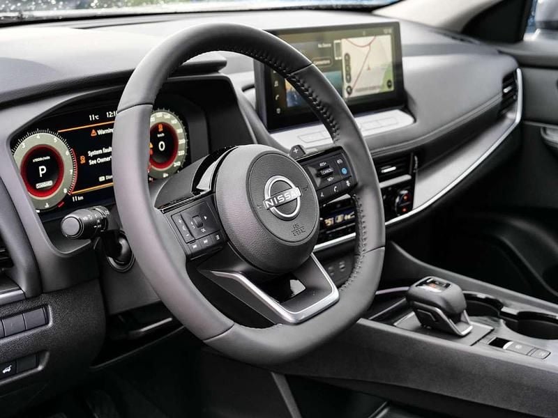 Neu Nissan X-Trail N-Connecta 163 PS (119 kW) 2025 Grau SUV