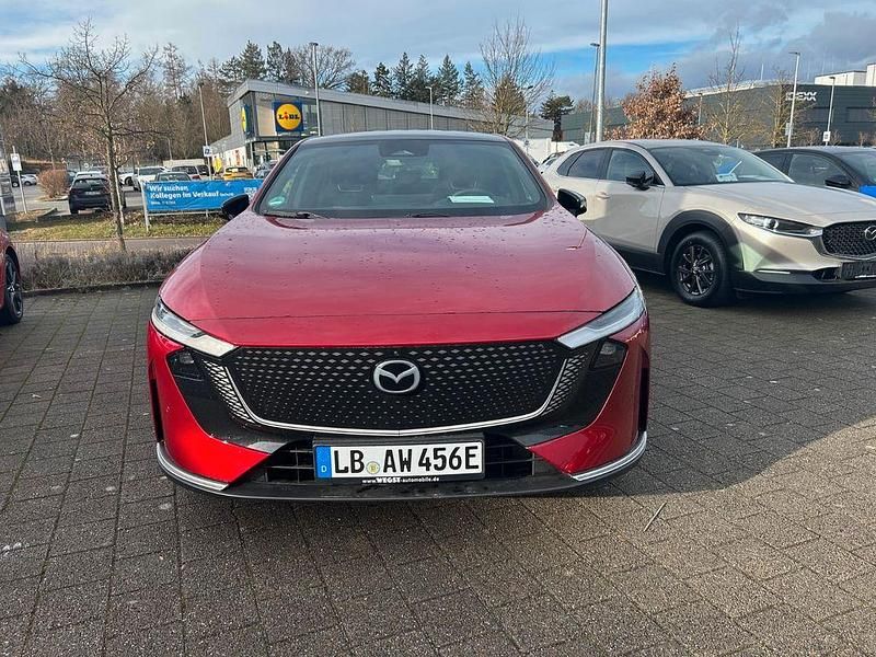 Neu Mazda 6e Takumi-Line 180 kW (245 PS) 2025 Rot Limousine