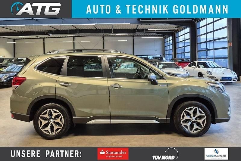 Jasper green (m) Gebraucht 2020 Subaru Forester Active SUV | 26.490 € (Fairer Preis) - Bild 1/4