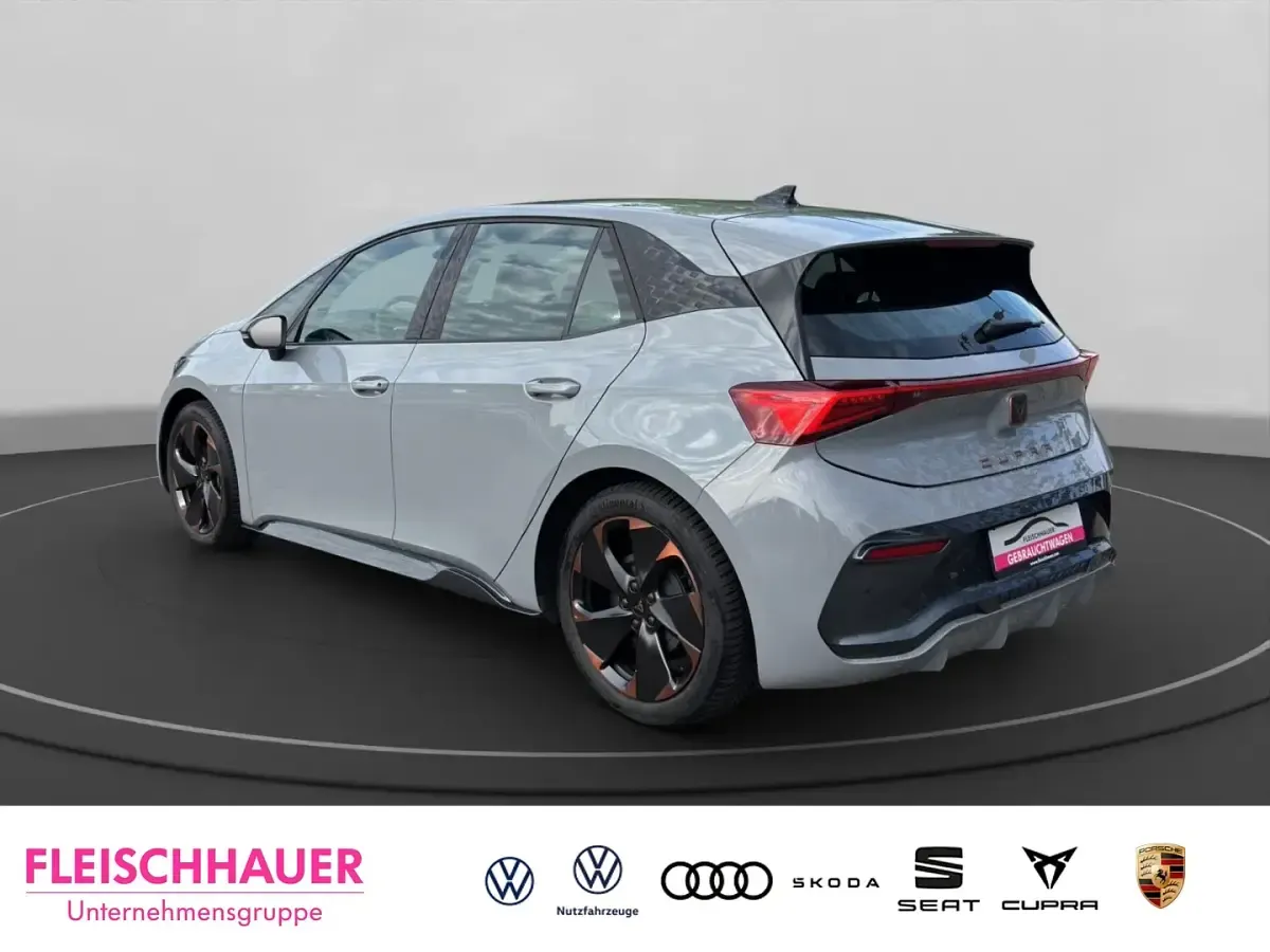 Second-hand Cupra Born 169 kW (231 CP) 2024 Alb Hatchback