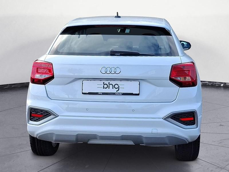 Neu Audi Q2 Advanced Plus 150 PS (110 kW) 2025 Weiß SUV
