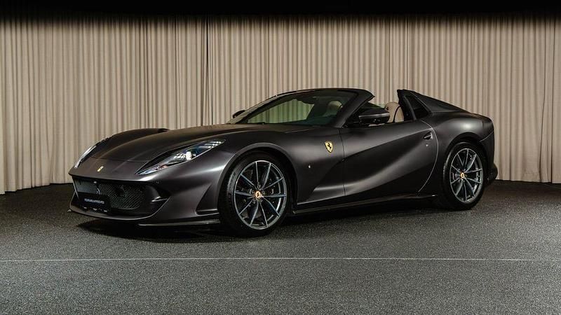 Gebraucht Ferrari 812 799 PS (587 kW) 2020 Grau Cabrio