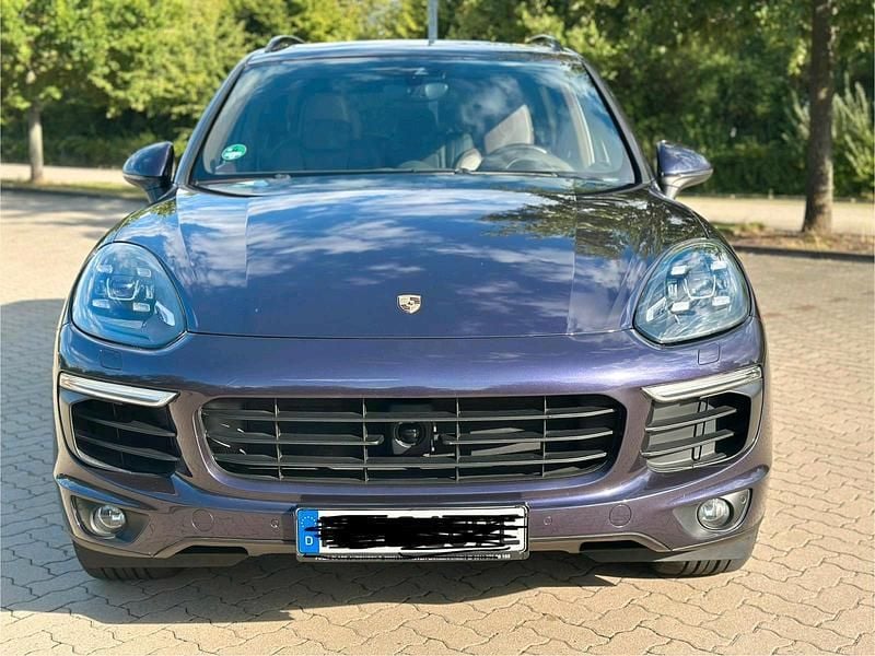 Violet Gebraucht 2017 Porsche Cayenne Platinum Edition SUV | 29.500 € (Superpreis) - Bild 1/4