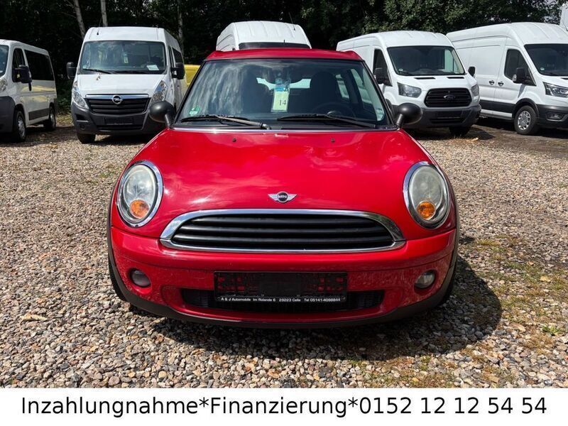 Rot Gebraucht 2009 Mini One Clubman Kombi | 4.900 € (Fairer Preis) - Bild 1/4
