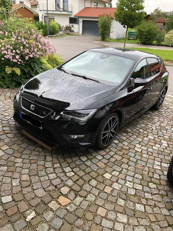 Usata Seat Leon FR 184 CV (135 kW) 2016 Nero Utilitaria