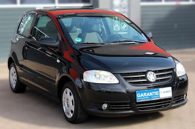 Schwarz Gebraucht 2010 VW Fox Basis Kleinwagen | 2.990 € (Etwas zu teuer) - Bild 1/4