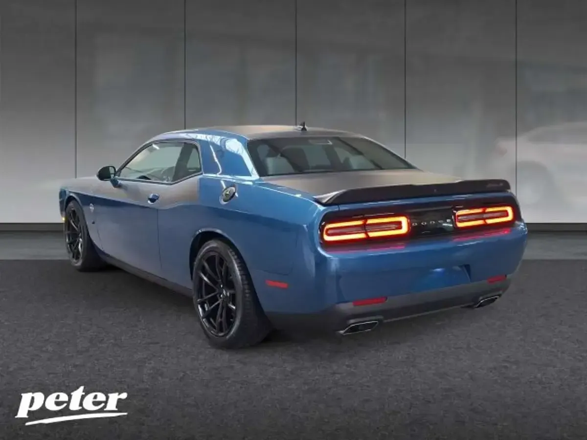 Gebraucht Dodge Challenger 377 PS (277 kW) 2023 Blau Coupé