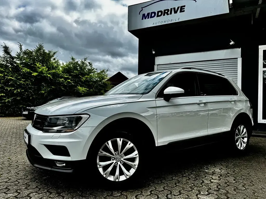 Gebraucht VW Tiguan Sound 150 PS (110 kW) 2017 Weiß SUV