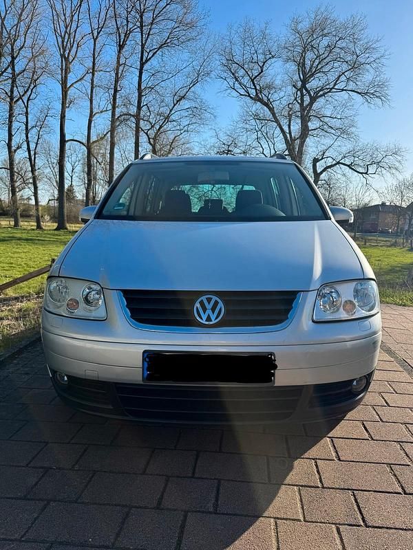 Gebraucht VW Touran 140 PS (102 kW) 2004 Grau Van / Kleinbus