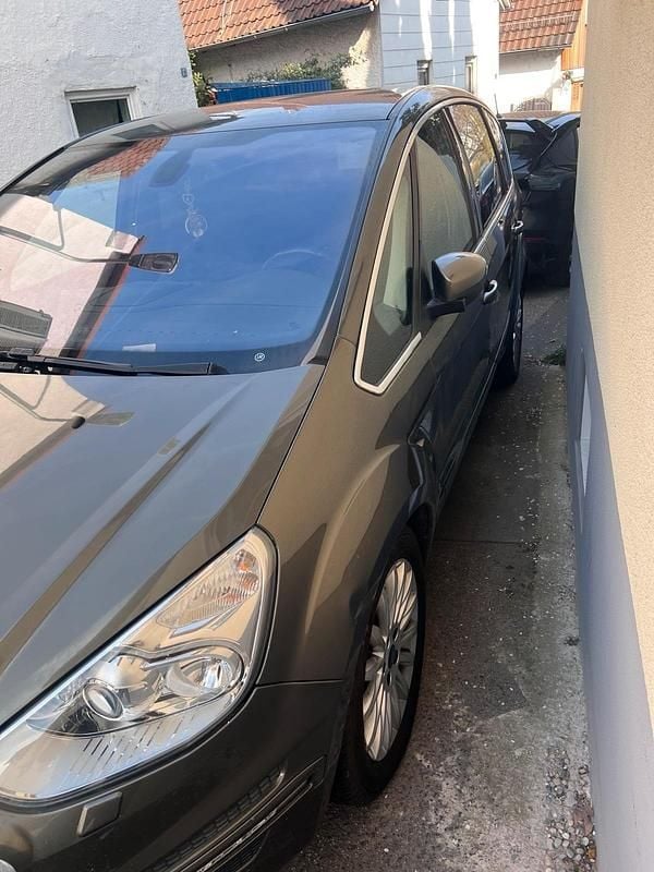 Usata Ford S-MAX S 163 CV (119 kW) 2014 Verde Monovolume