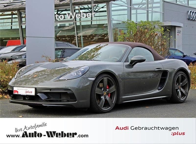 Grün Gebraucht 2022 Porsche 718 Boxster Cabrio | 85.890 € (Etwas zu teuer) - Bild 1/4