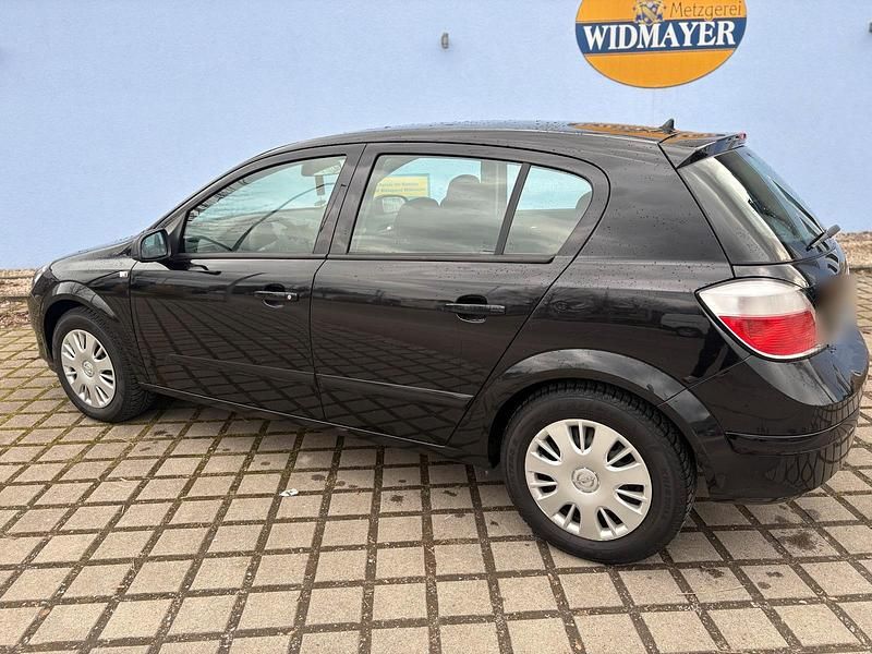 Gebraucht Opel Astra 105 PS (77 kW) 2006 Schwarz Kleinwagen