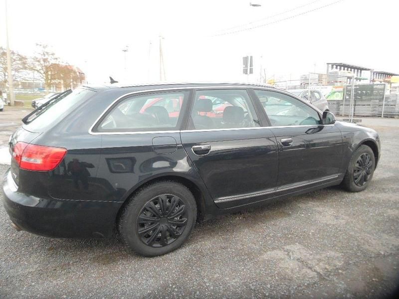 Gebraucht Audi A6 Advanced 170 PS (125 kW) 2011 Schwarz Kombi