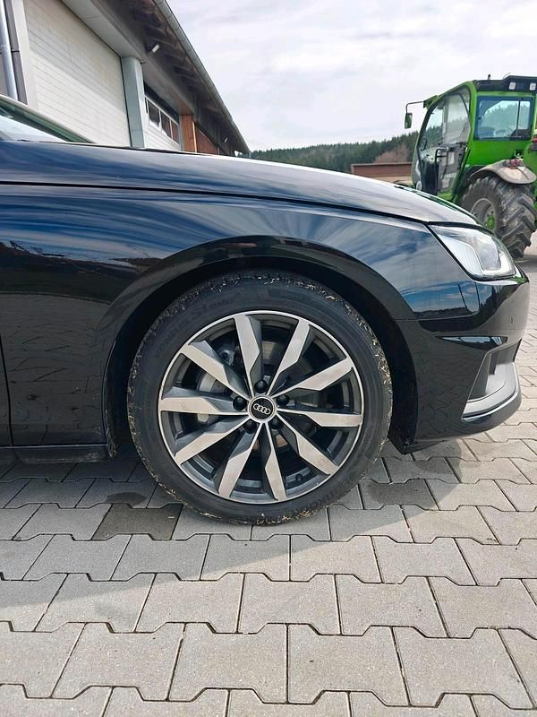 Gebraucht Audi A4 204 PS (150 kW) 2022 Schwarz Kombi