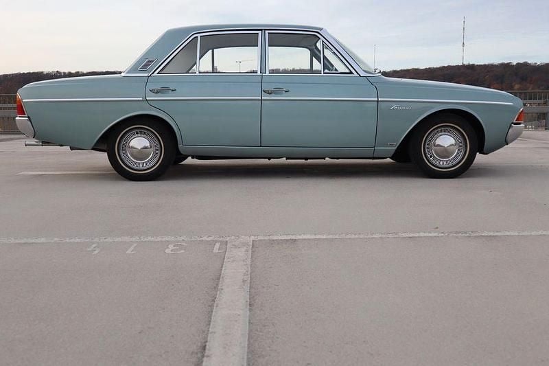 Blau Gebraucht 1966 Ford Taunus Limousine | 13.900 € - Bild 1/4