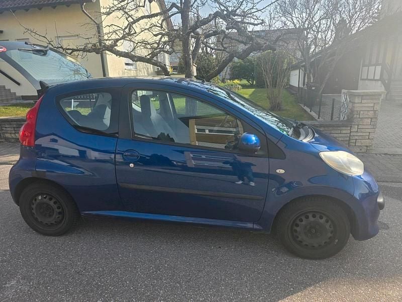 Gebraucht Peugeot 107 68 PS (50 kW) 2007 Braun Kleinwagen