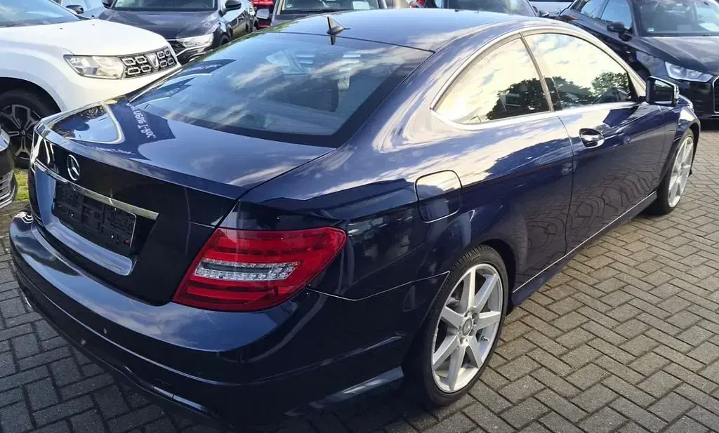 Gebraucht Mercedes C220 170 PS (125 kW) 2015 Blau Coupé