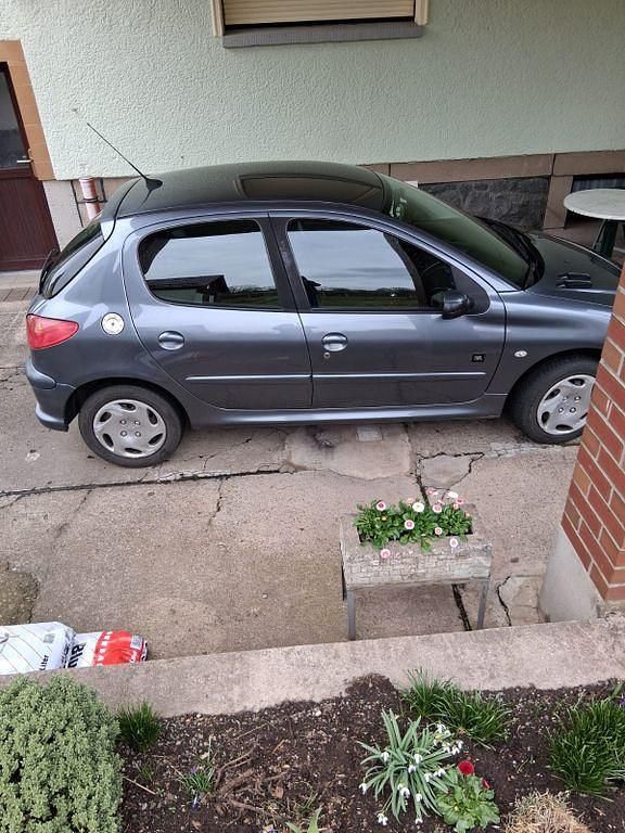 Gebraucht Peugeot 206 75 PS (55 kW) 2006 Grau Limousine