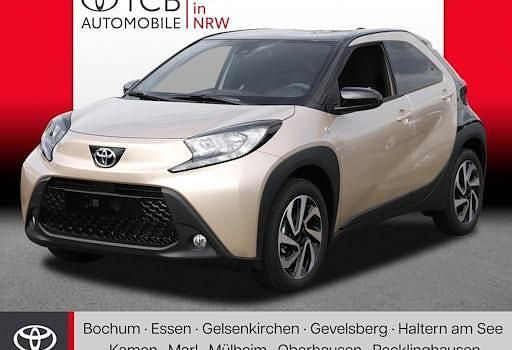 Beige Neu 2025 Toyota Aygo X SUV | 16.888 € (Guter Preis) - Bild 1/4