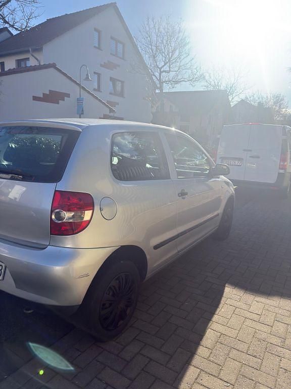 Gebraucht VW Fox 54 PS (39 kW) 2006 Grau Kleinwagen