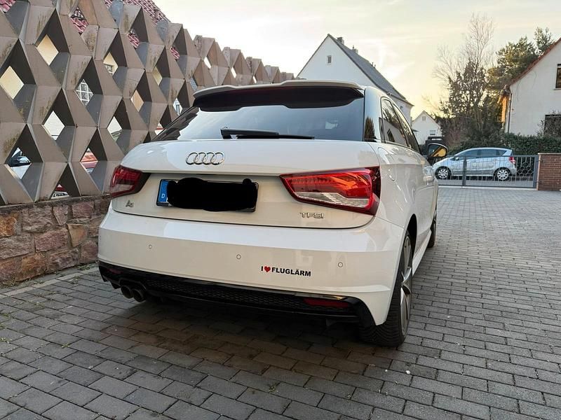 Gebraucht Audi A1 S-Line 192 PS (141 kW) 2017 Weiß Kleinwagen