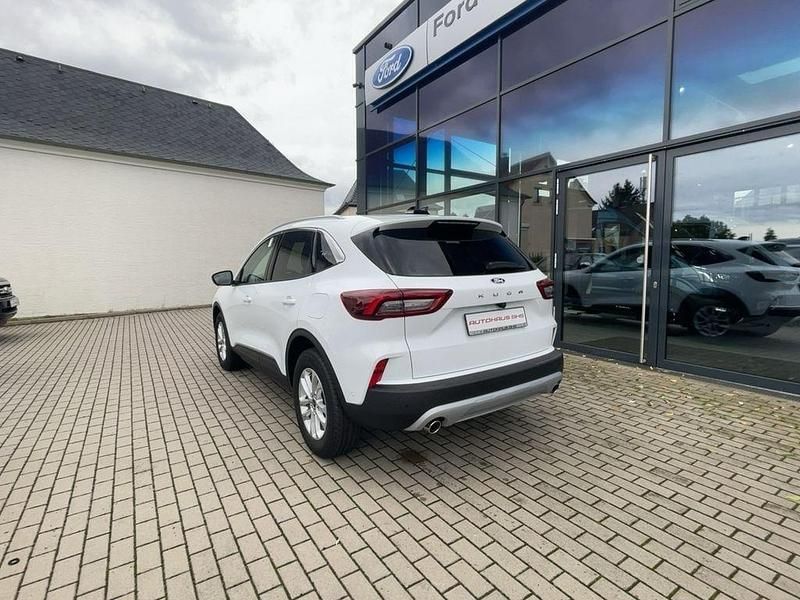 Gebraucht Ford Kuga Titanium 150 PS (110 kW) 2024 Frozen white (weiß) SUV